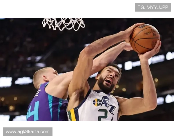 凯发足球官网首页入口助力足球迷，提供丰富的赛事直播和专业的比赛分析内容